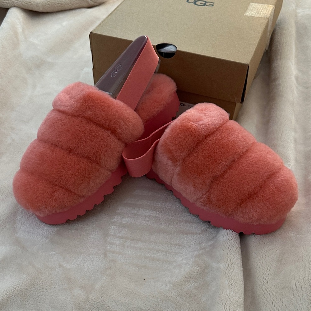 UGG Coral Fluffy Slide Sandals - Picture 2 of 4